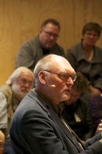Leif Davidsen fortalte søndag Niels Frid Nielsen og en masse mennesker om Patriarkens hændelige død
