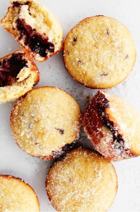 Tag børnene med i køkkenet: Inspiration & opskrift på doughnutmuffins