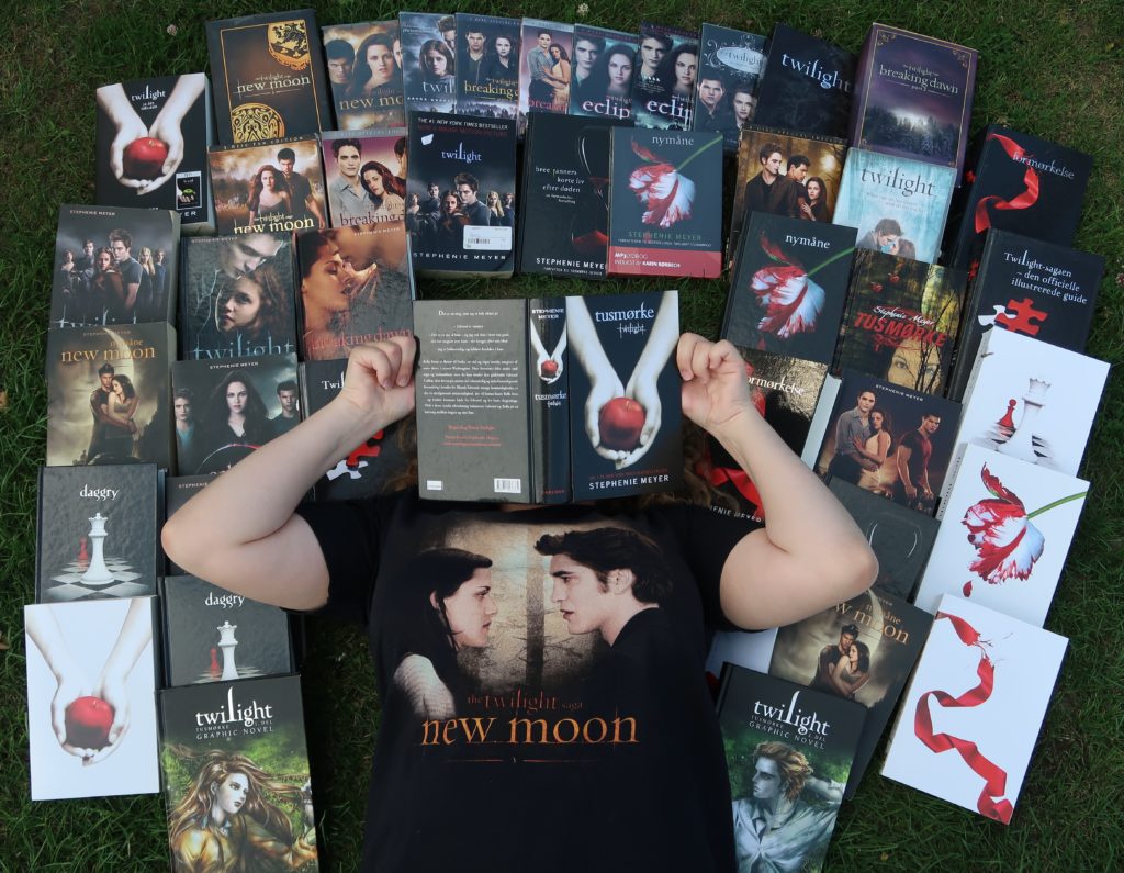 Stephenie Meyer, Twilight, Twilight sagaen, YA, young adult, vampyr, kærlighed, ungdomsbog
