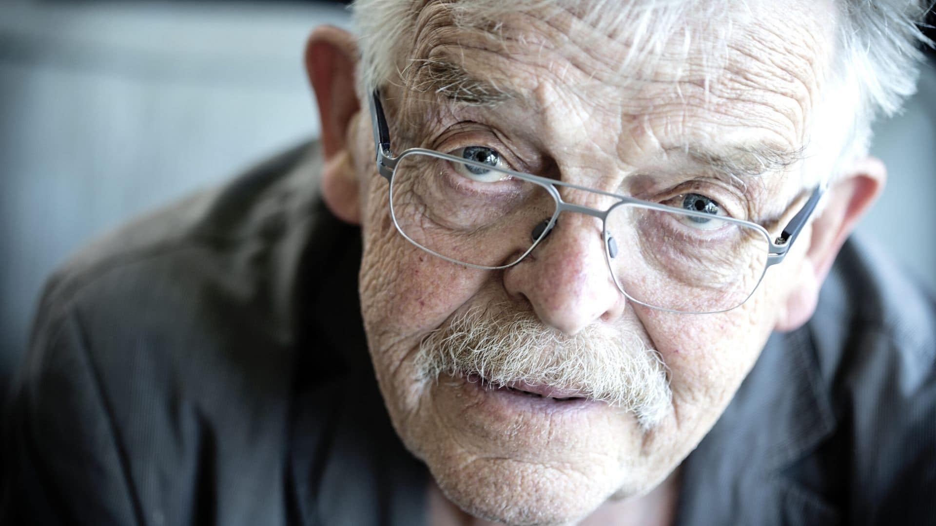 Den litterære sværvægter Peter Poulsen fylder 80 år