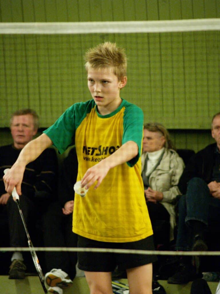 Viktor Axelsens vindervilje har gjort ham til verdensmester i badminton, men som ung blev han dømt helt uegnet på grund af sin højde